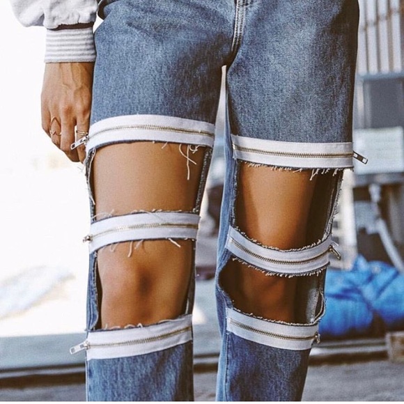 Carmar Jeans with holes - Picture 7 of 8